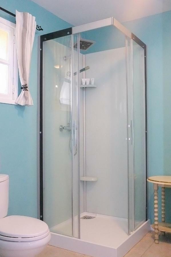 Le Douitel Bed & Breakfast Roncey Екстериор снимка
