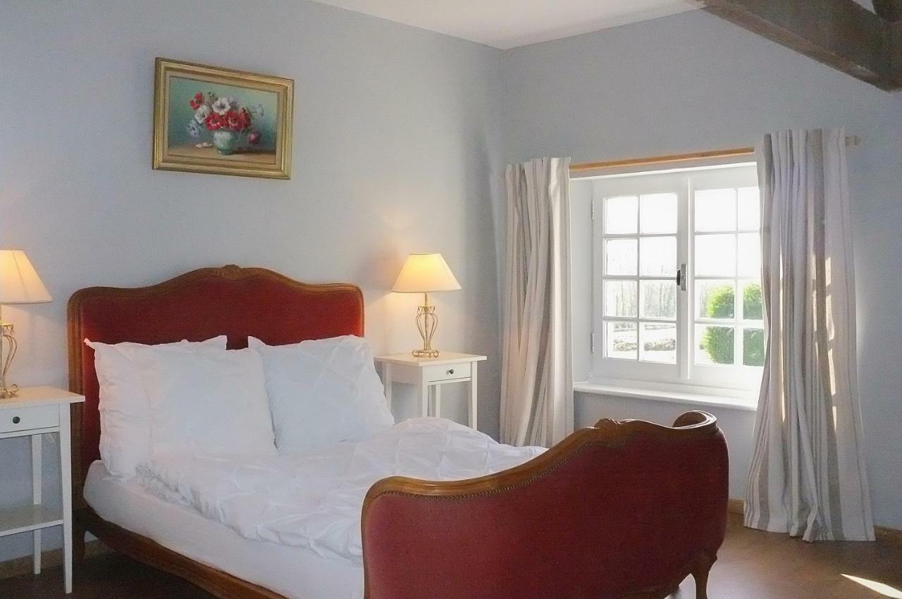 Le Douitel Bed & Breakfast Roncey Екстериор снимка